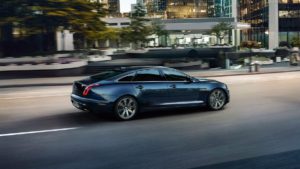 Voiture jaguar XJ