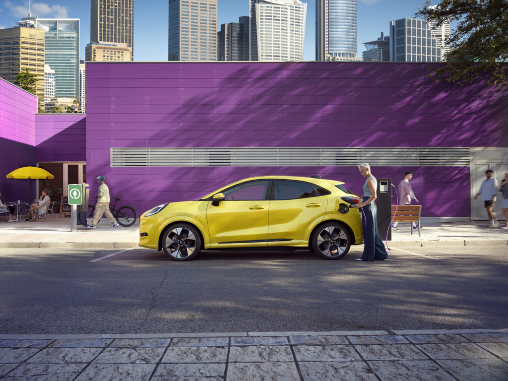 Ford_puma-gen-e_Saint_denis_NEUBAUER_Ford_puma-gen-e_SUV_100%_électrique