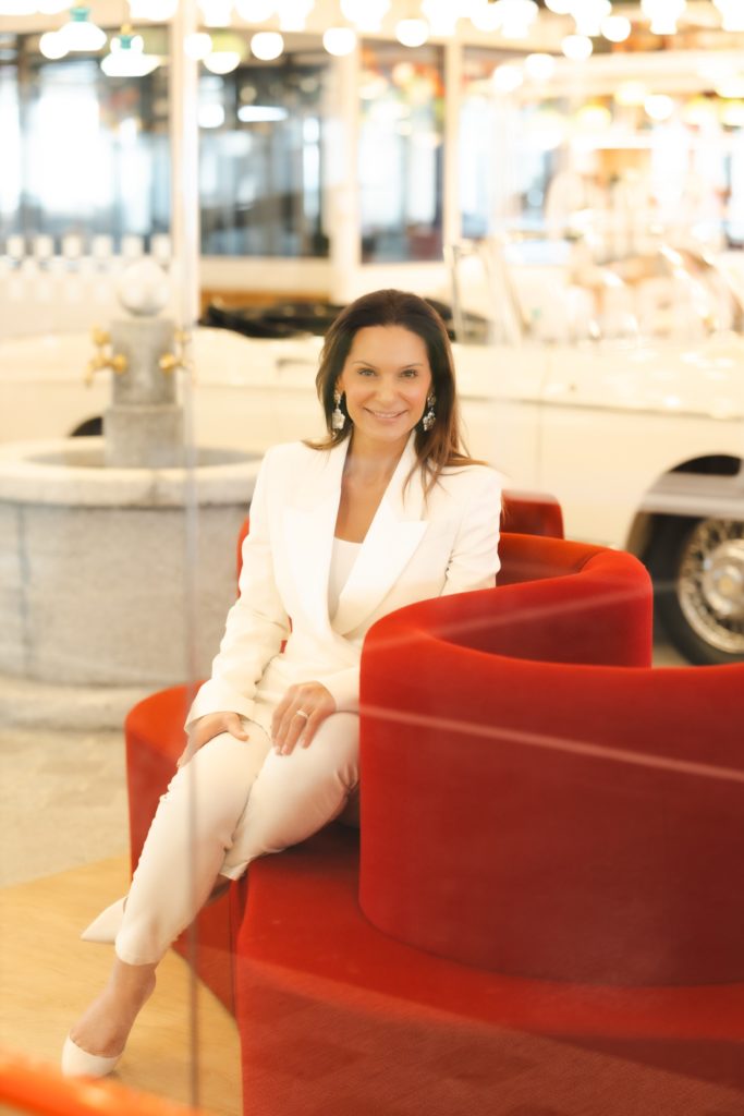 Leila Neubauer_Femmes_Entrepreneures _Essentielles+_ LEiLA Neubauer _ marraine_du_programme_Essentielles+_association_La_Miel_ Visa_Foundation