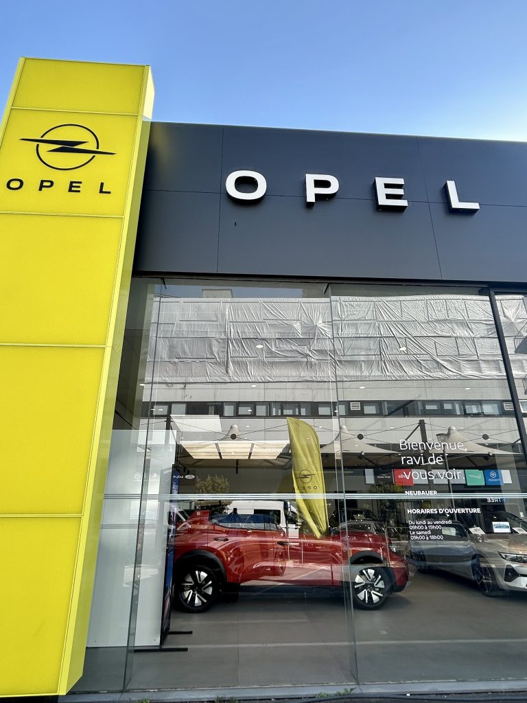 Opel-Saint-Denis-NEUBAUER
