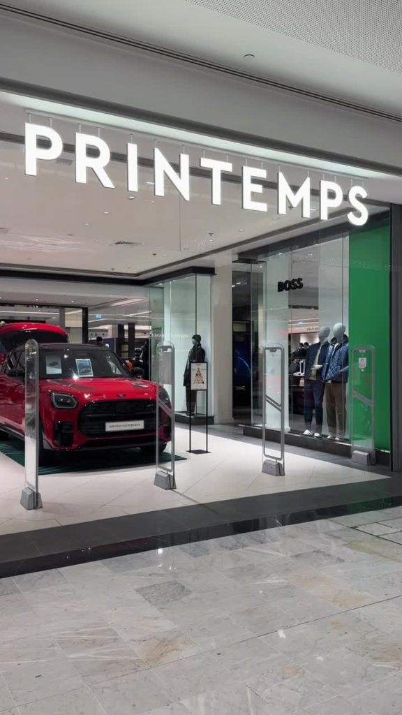 Popup événementiel MINI Countryman au Printemps Parly 2 avec les MINI Stores NEUBAUER