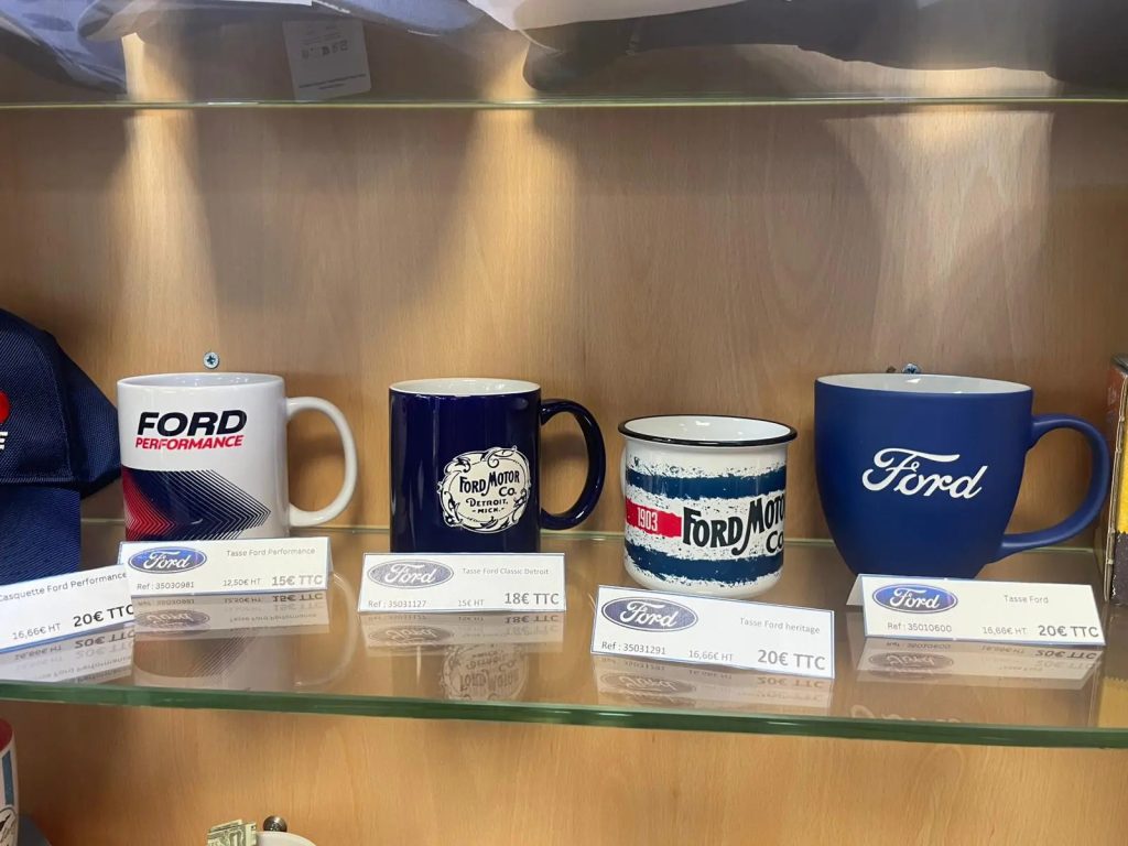 Textiles et articles de collection Boutique Ford