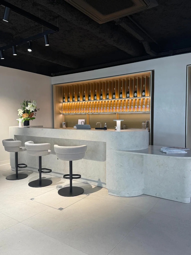 Discovery chez LAND ROVER Paris 16 - NEUBAUER