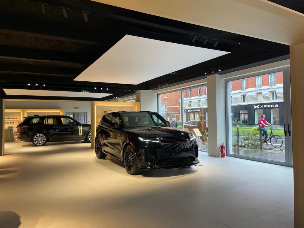 Discovery – Land Rover Paris 17 NEUBAUER