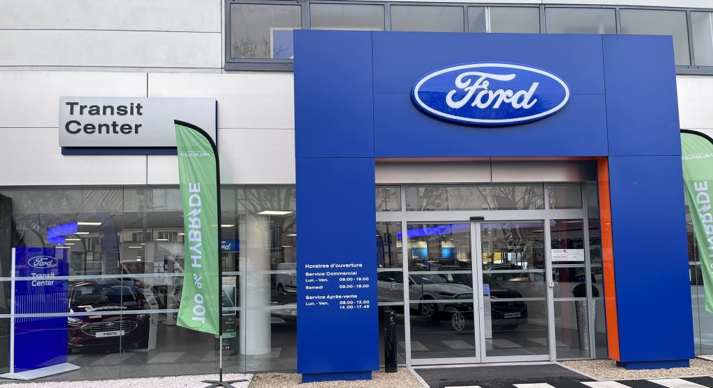 Concession Ford NEUBAUER Saint-Denis 93200 au 233 Boulevard Anatole France – atelier automobile, entretien véhicules, véhicules neufs, véhicules d’occasion et Ford Pro