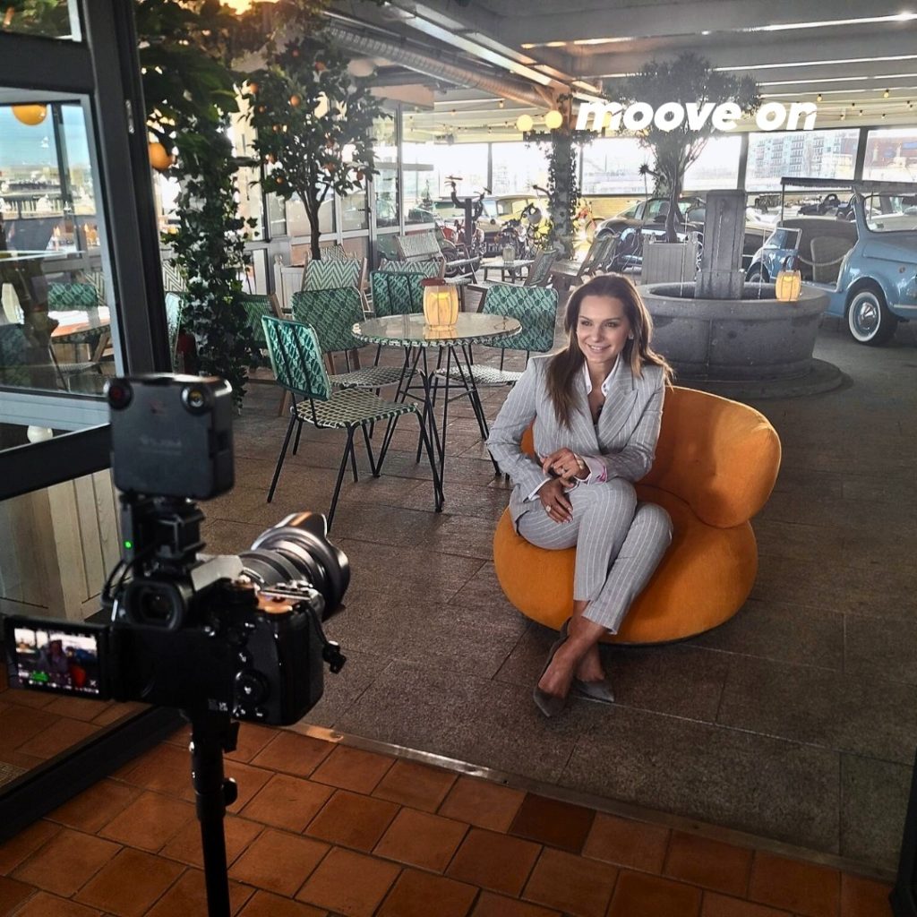 Leila Neubauer automobile et transformation de la distribution automobile