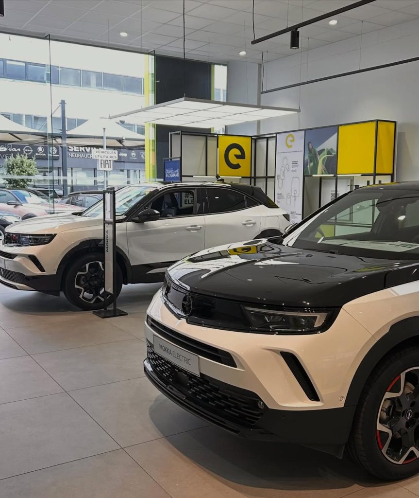 Opel Saint-Denis véhicules Opel occasion exposés chez NEUBAUER Groupe