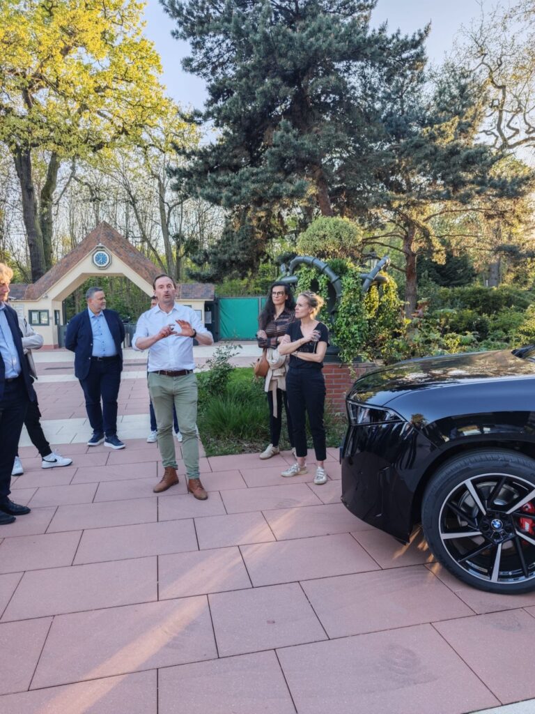 BMW iX3 événement 2026 : soirée partenaires Cap75 et BMW Neubauer au Lagardère Paris Racing