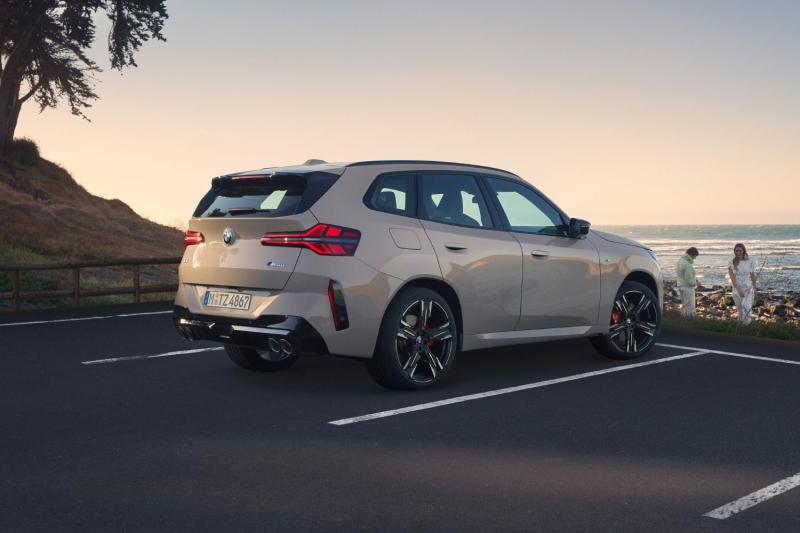 BMW ventes privées 2026 avril : événement familial en concession BMW Neubauer en région parisienne