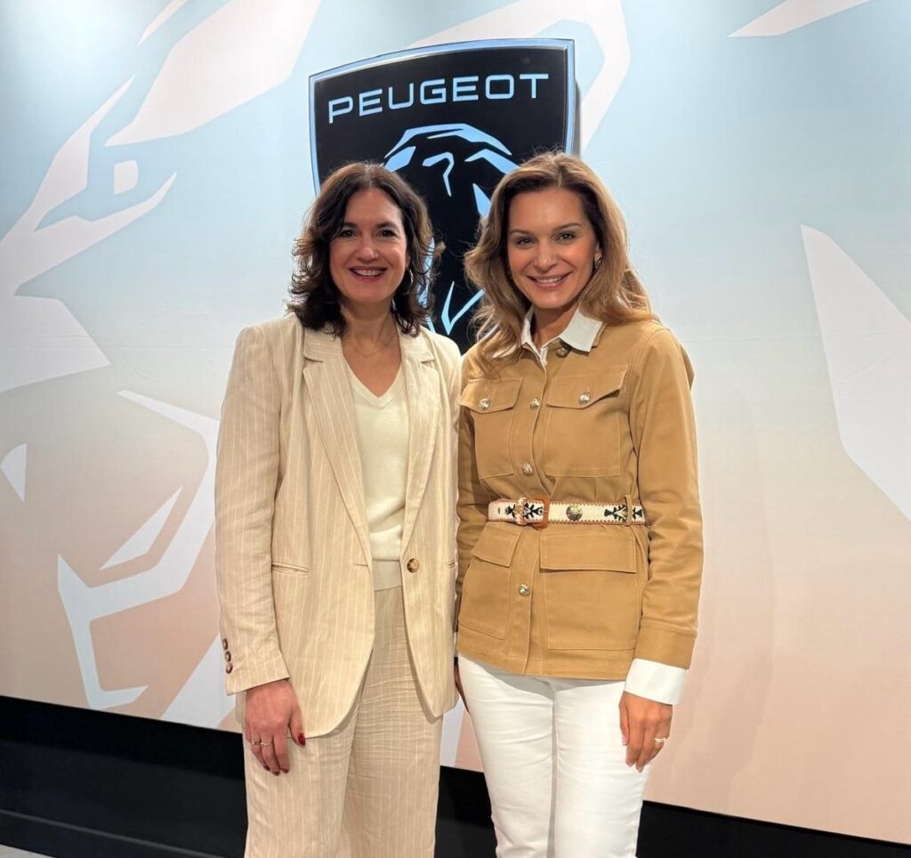 Leila Neubauer partage une vision de la marque Peugeot à Paris 15