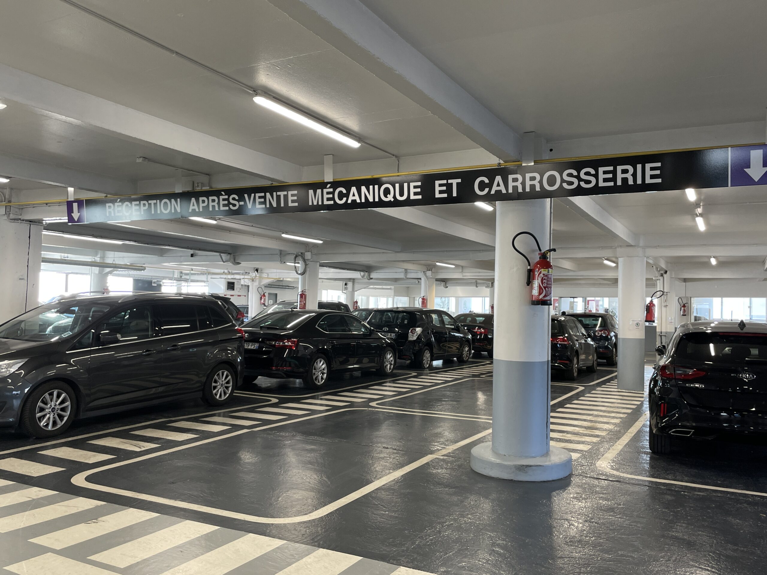 reception-apres-vente-village-neubauer-saint-denis