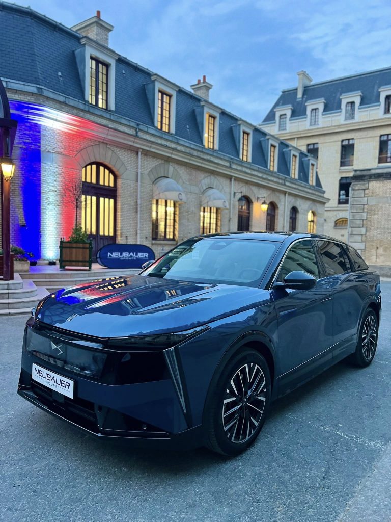 Présentation de la Nouvelle DS N°7 devant les invités