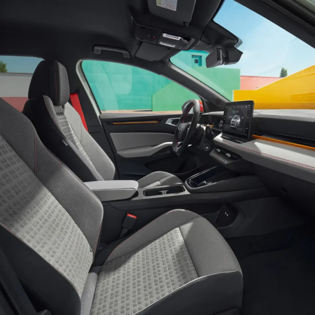 Intérieur moderne du Škoda Epiq électrique