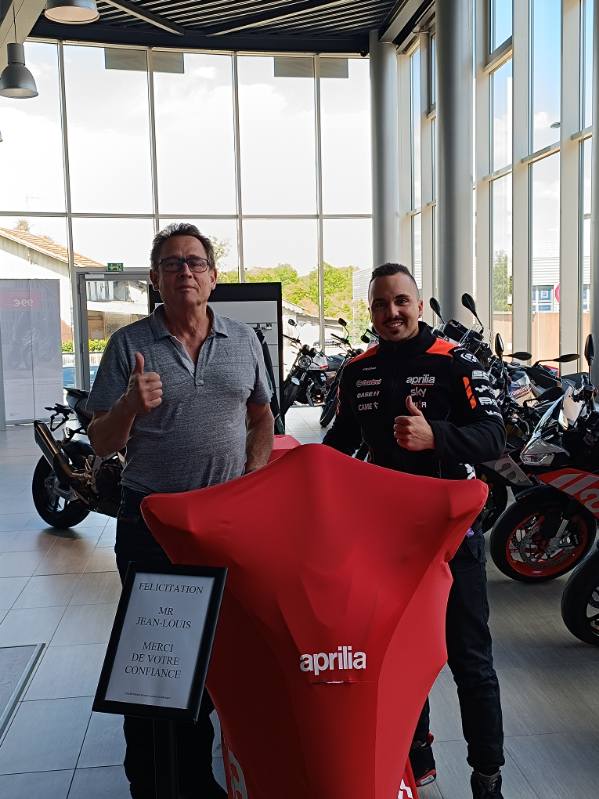 Galerie photo de la concession Moto Guzzi Chambourcy - Réseau Neubauer