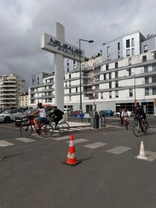 Vélotour Saint-Denis : Village NEUBAUER installé au départ du Vélotour