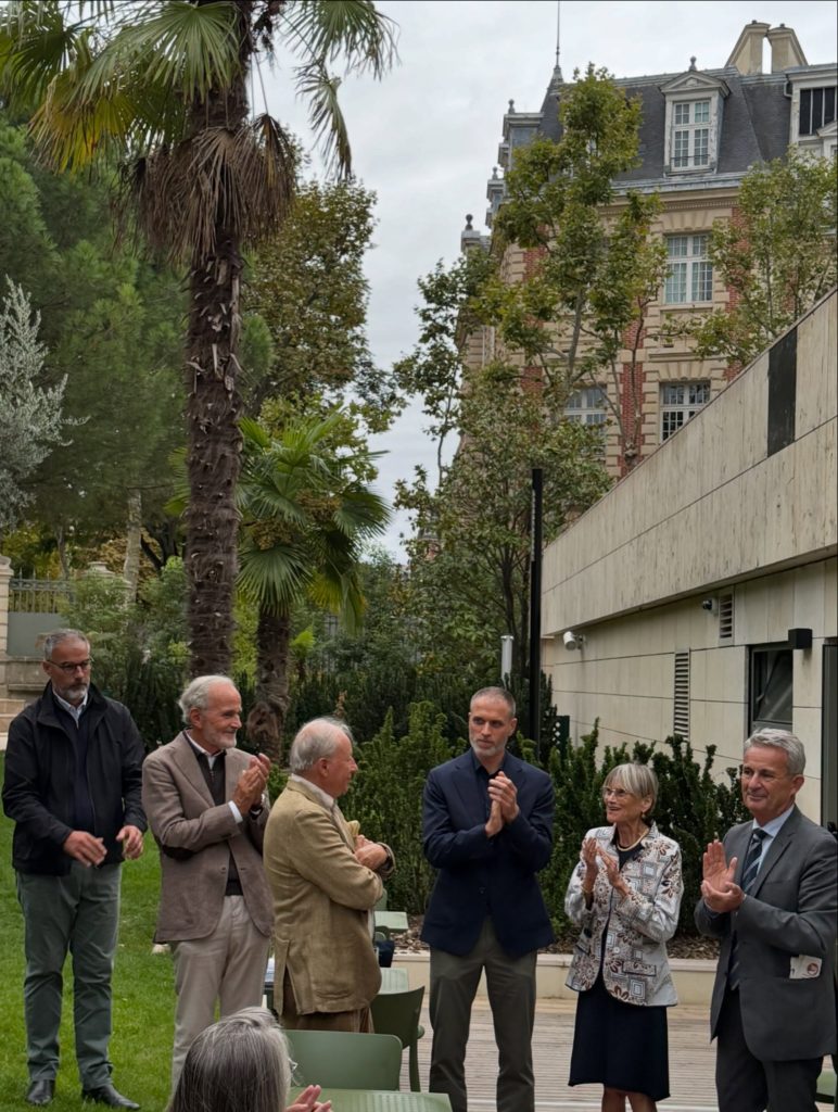 Partenaires et participants réunis pour la recherche contre Alzheimer