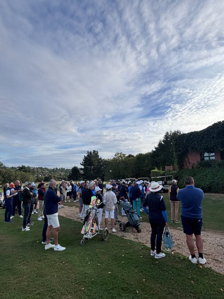Land Rover Neubauer engagé lors d’une journée de golf solidaire