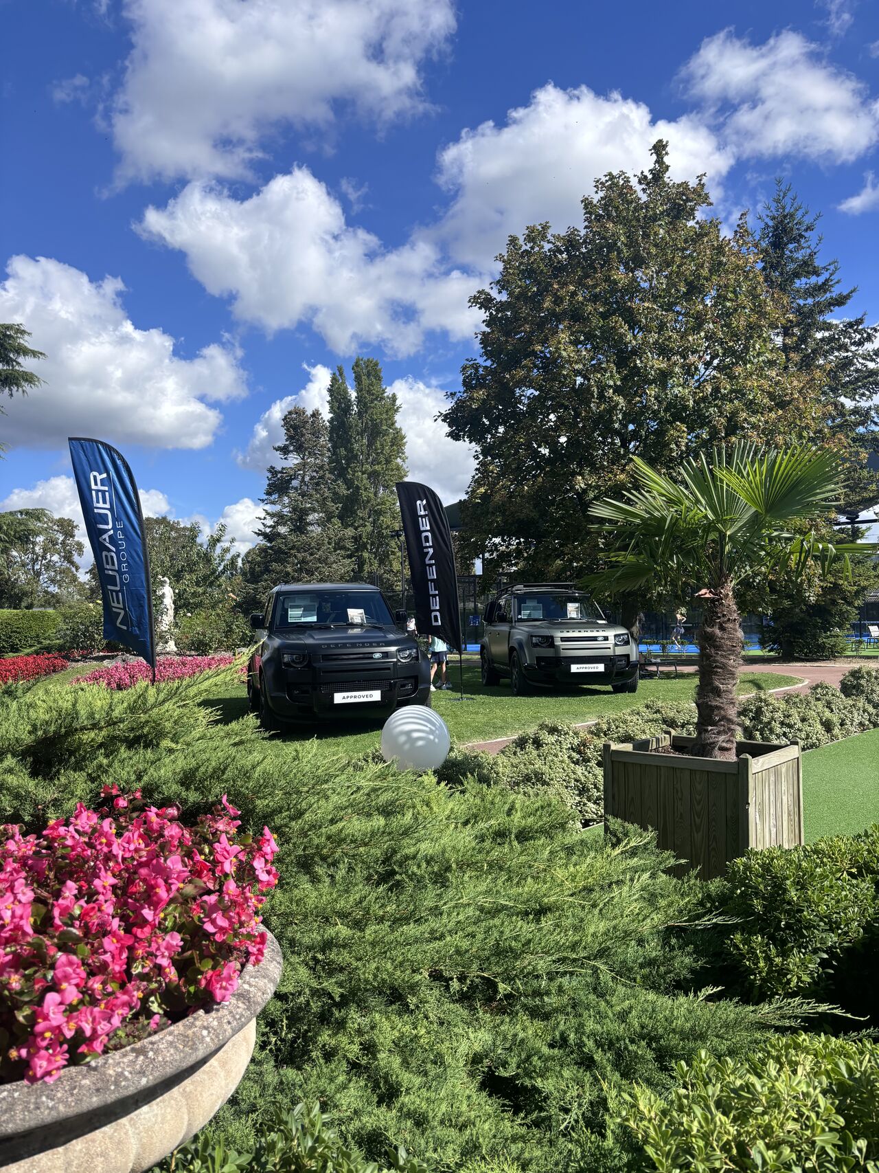 Land Rover Neubauer présent lors du tournoi de padel des Pyramides