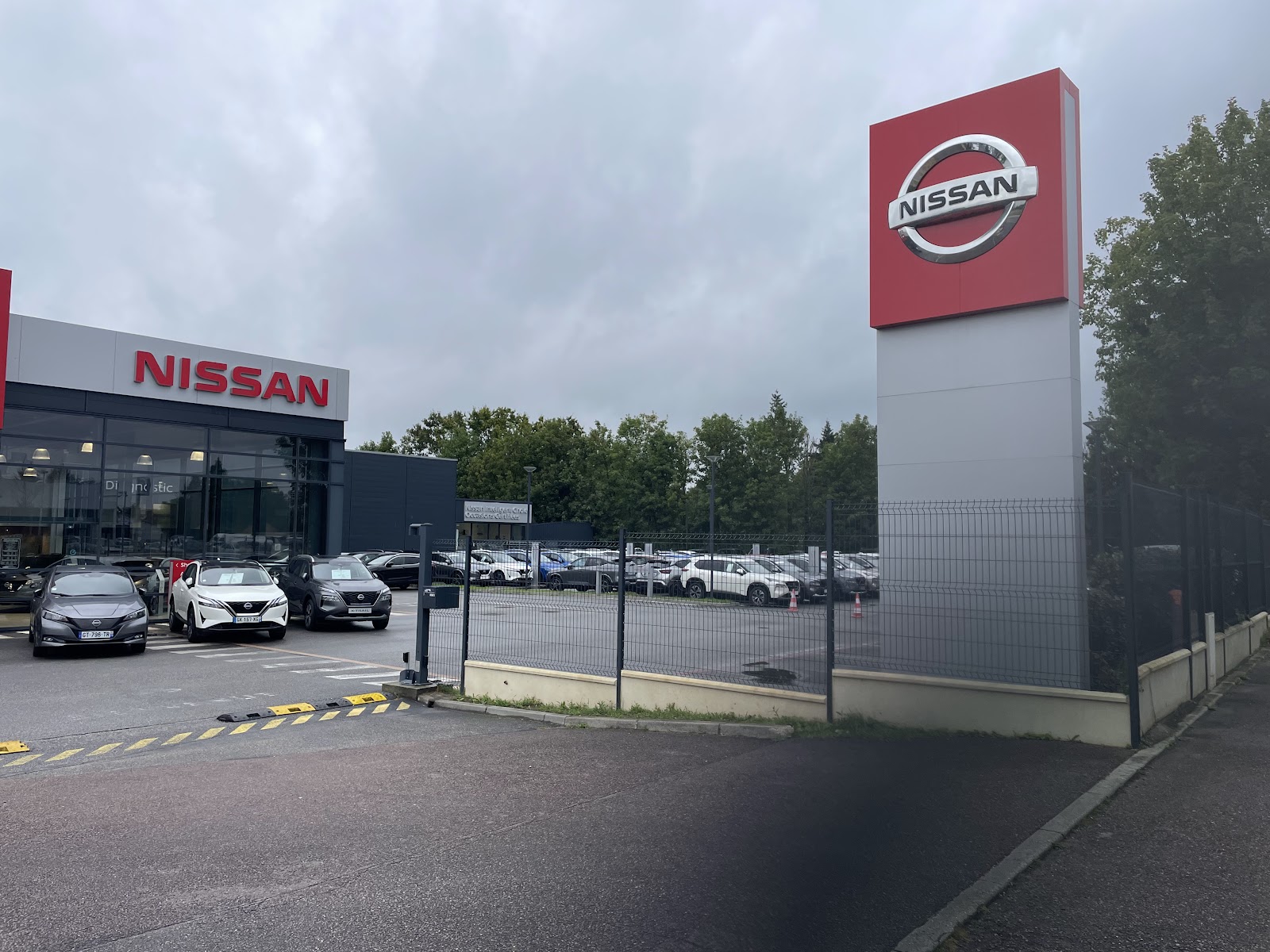 Galerie photo de la concession Nissan Buchelay - Réseau Neubauer