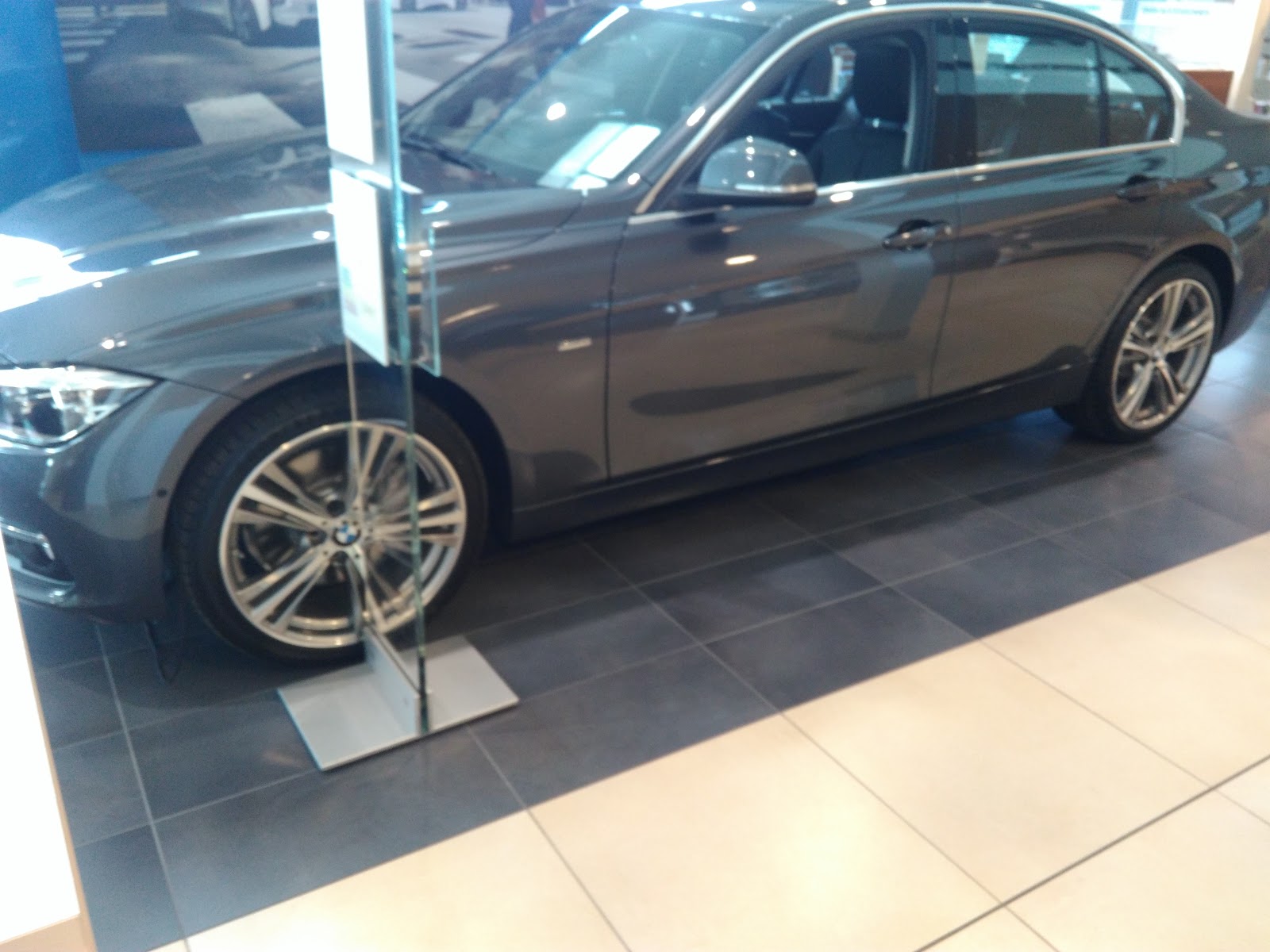 Galerie photo de la concession BMW Le Chesnay - Réseau Neubauer
