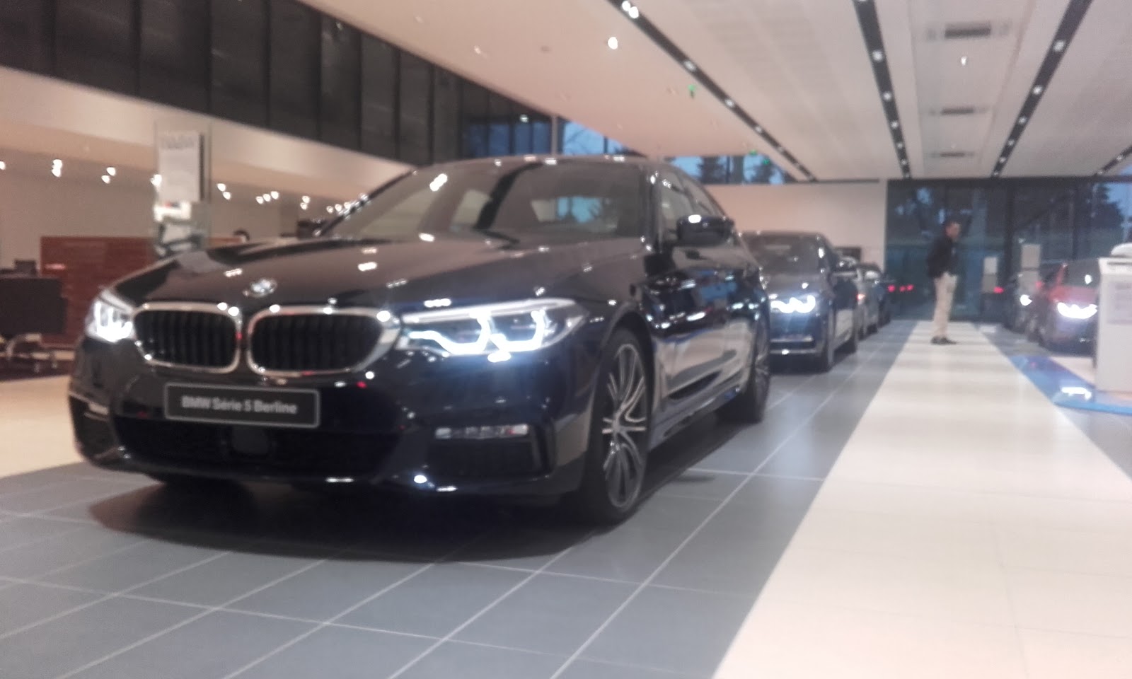Galerie photo de la concession BMW Plaisir - Réseau Neubauer