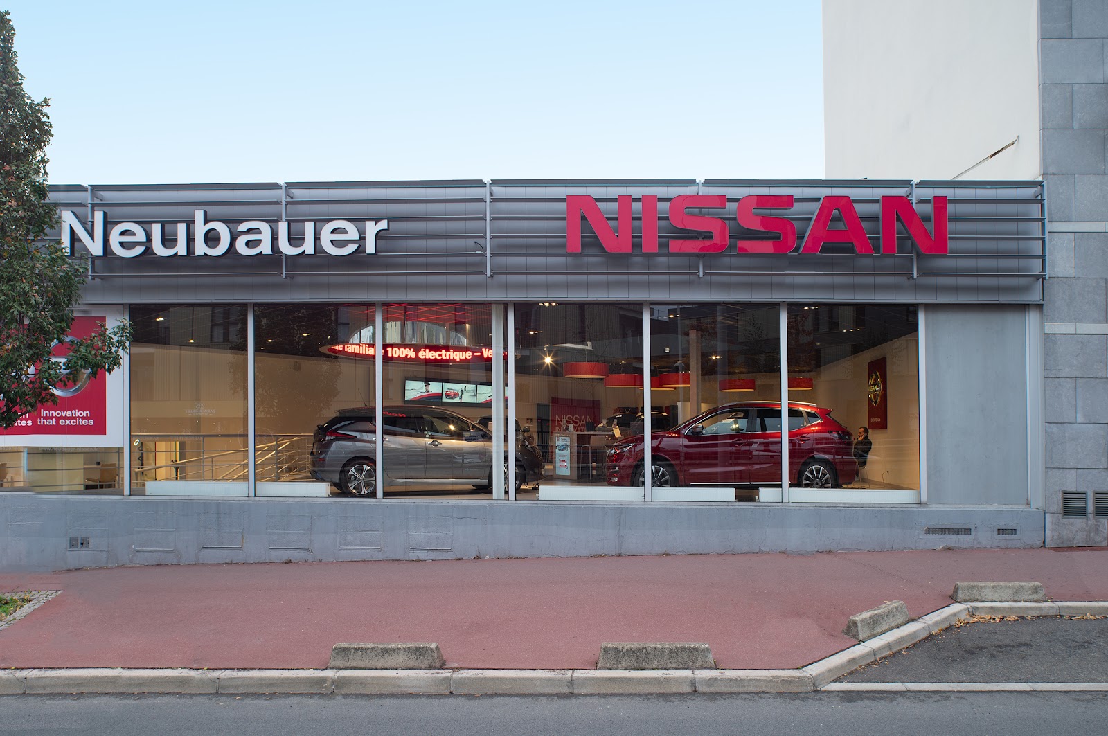 Galerie photo de la concession Nissan Nanterre - Réseau Neubauer