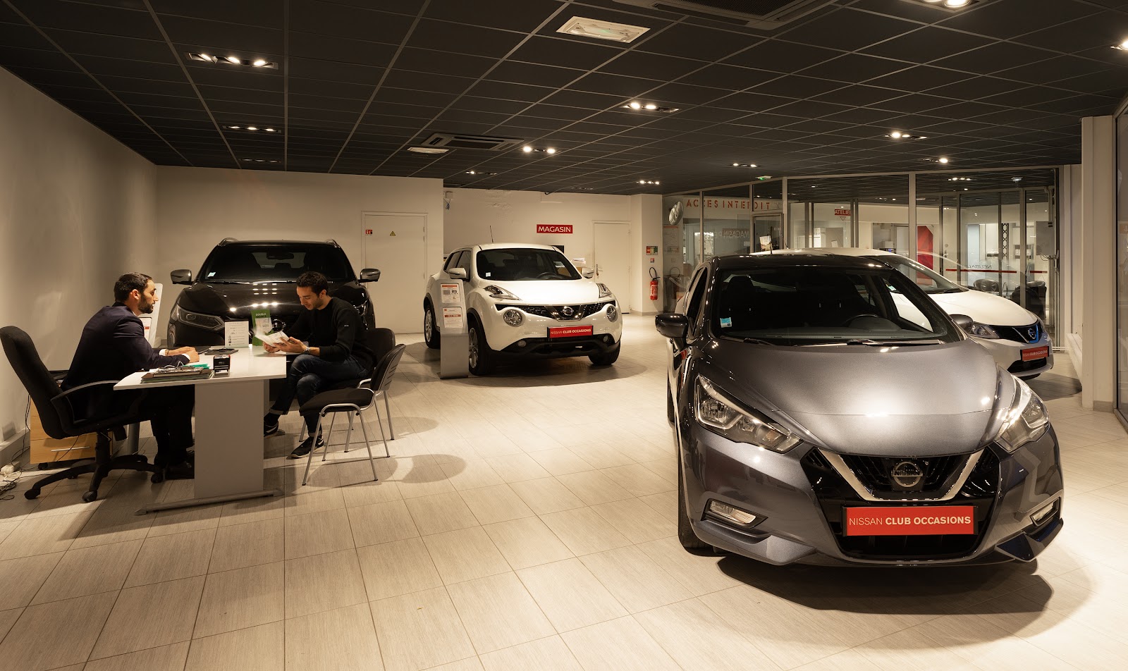 Galerie photo de la concession Nissan Nanterre - Réseau Neubauer