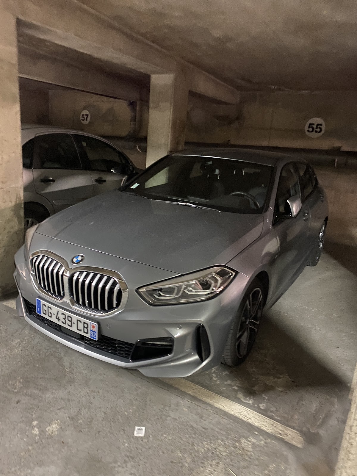Galerie photo de la concession BMW Mirabeau Paris 16ème - Réseau Neubauer