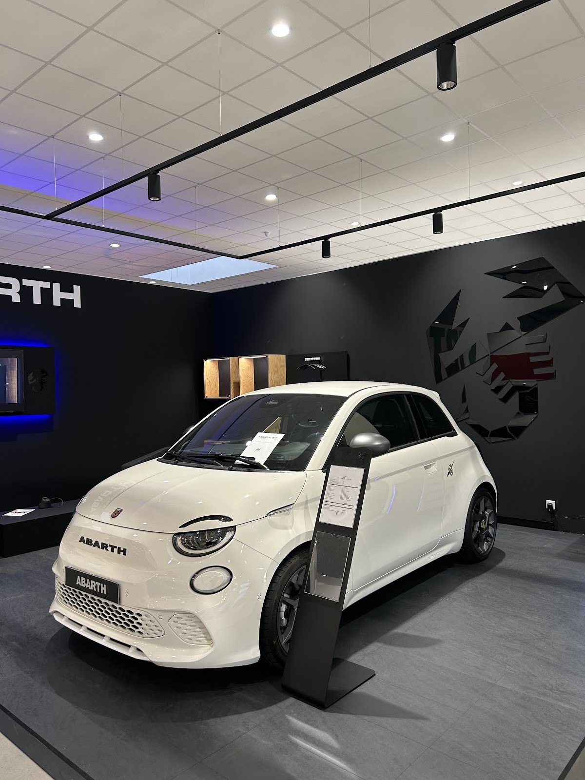 Galerie photo de la concession Fiat Saint-Denis - Réseau Neubauer