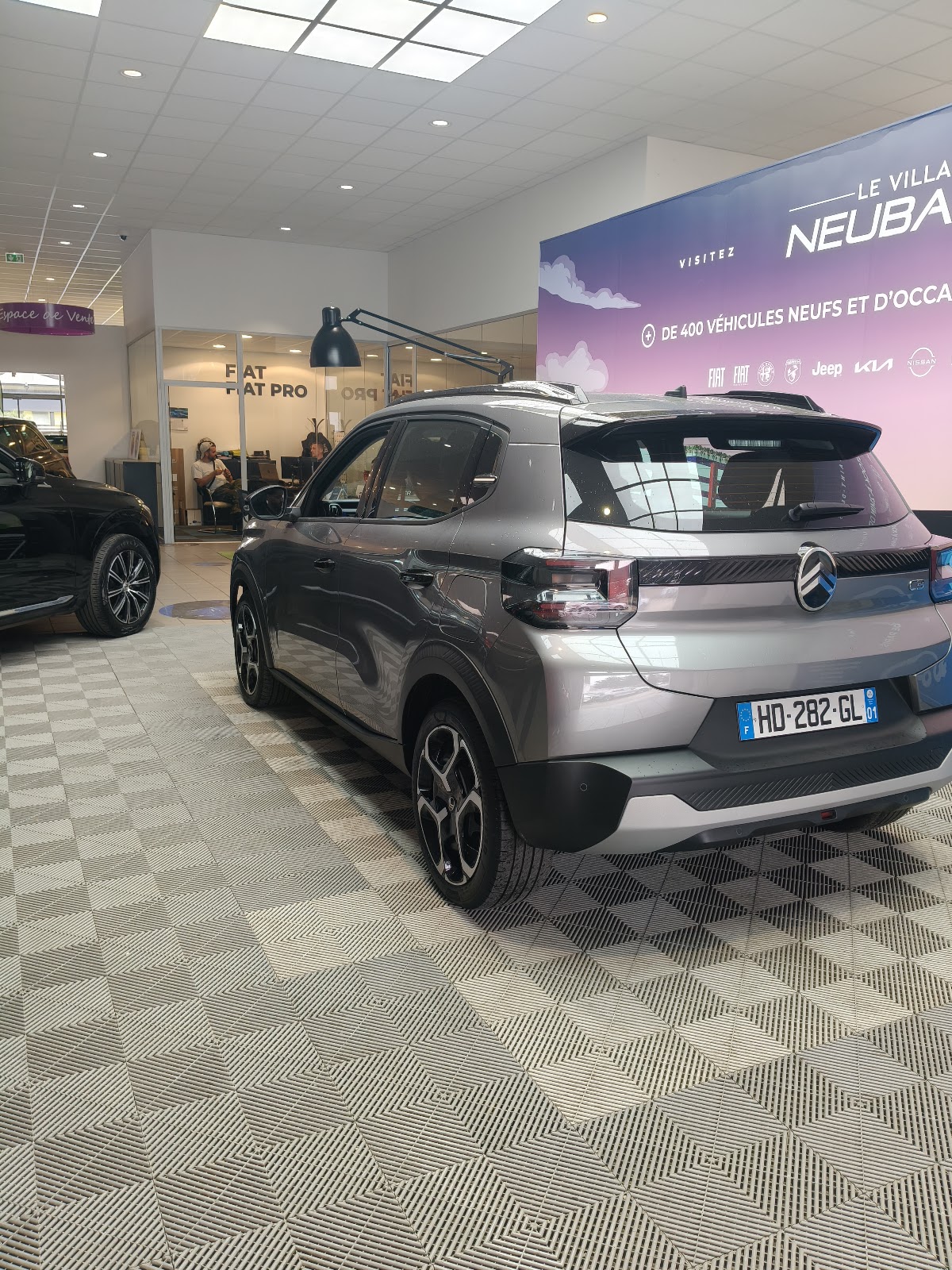 Galerie photo de la concession Fiat Saint-Denis - Réseau Neubauer