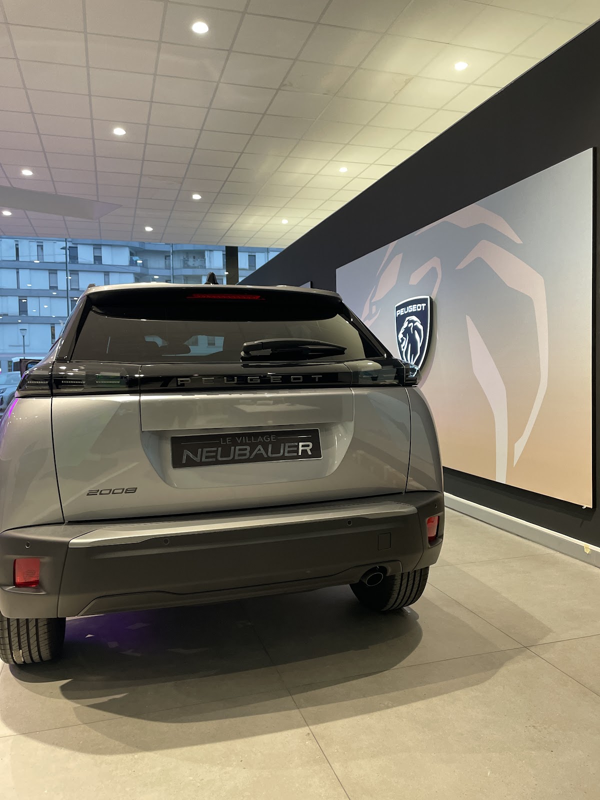 Galerie photo de la concession Peugeot Saint-Denis - Réseau Neubauer