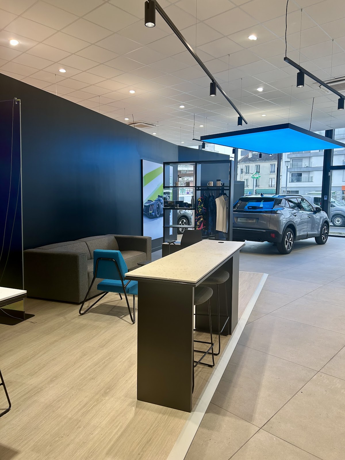 Galerie photo de la concession Peugeot Saint-Denis - Réseau Neubauer