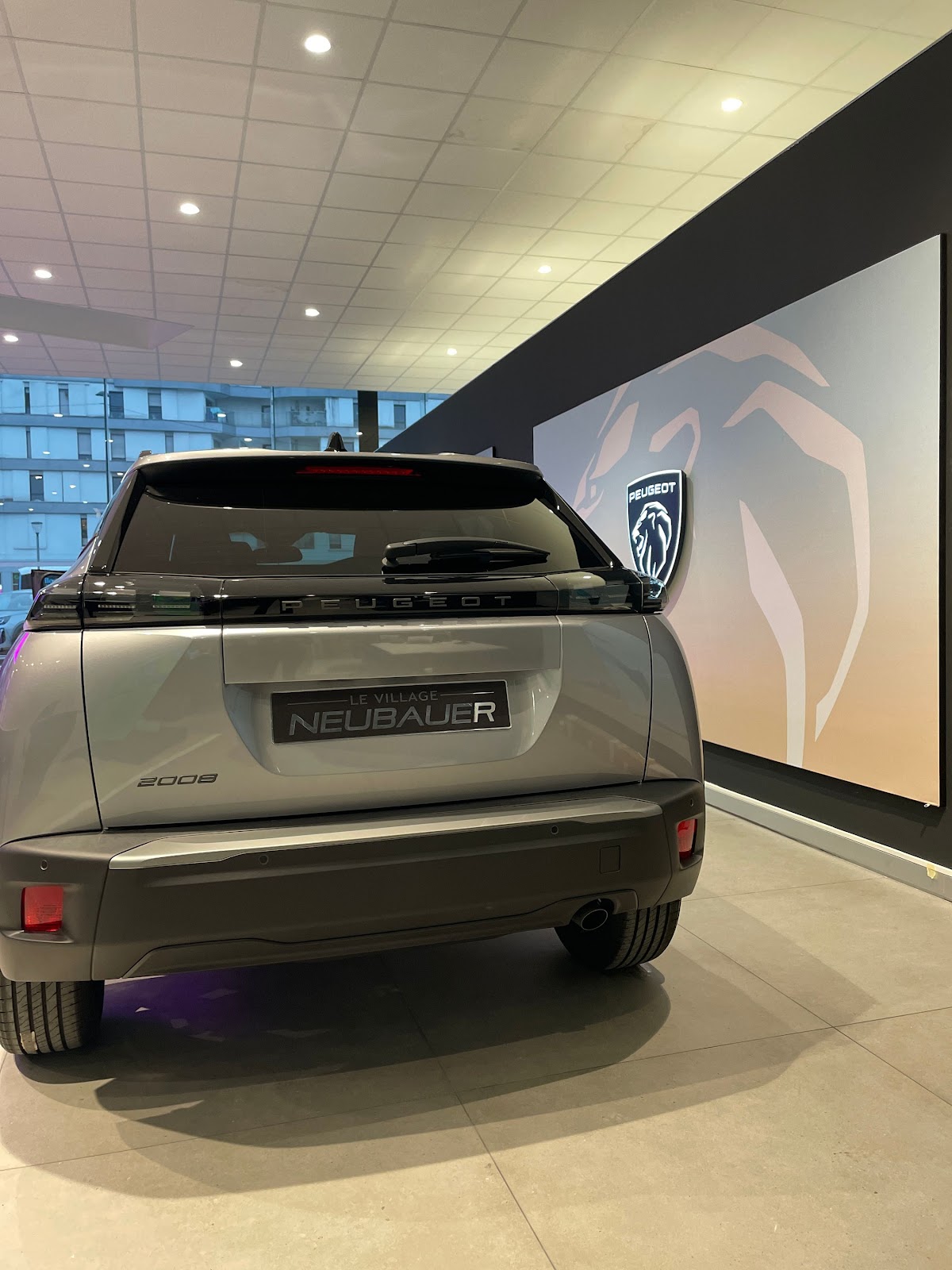 Galerie photo de la concession Peugeot Saint-Denis - Réseau Neubauer