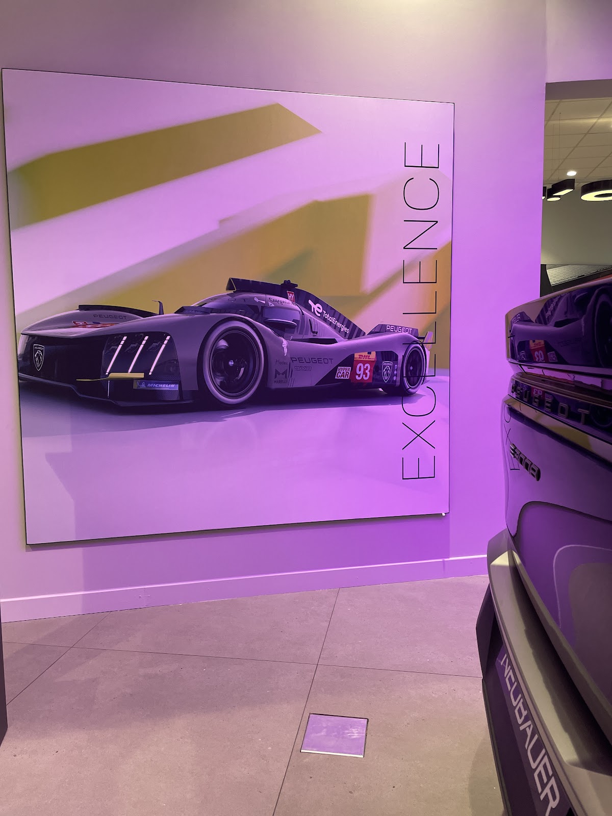 Galerie photo de la concession Peugeot Saint-Denis - Réseau Neubauer