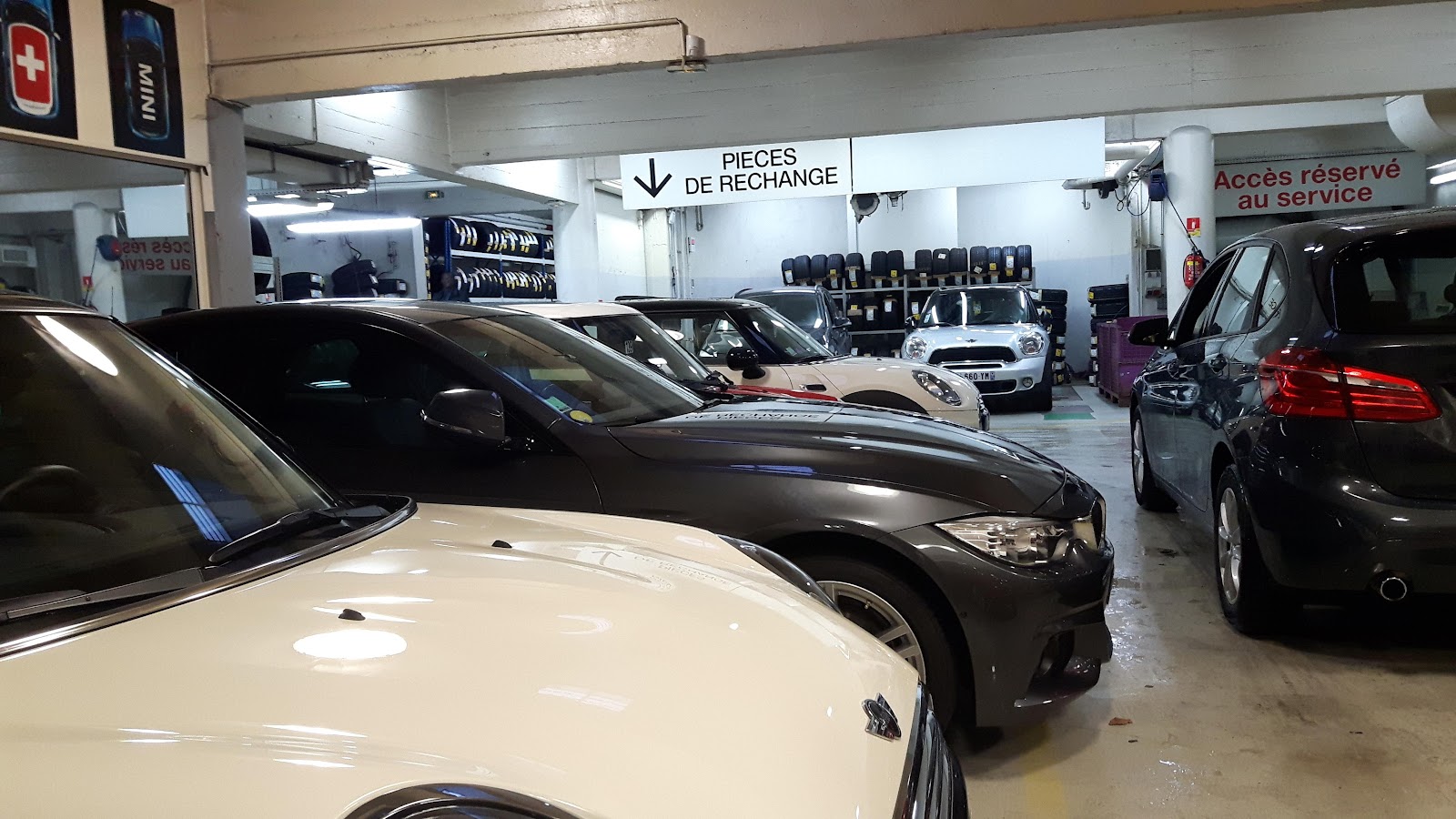 Galerie photo de la concession BMW Boulogne SAV - Réseau Neubauer
