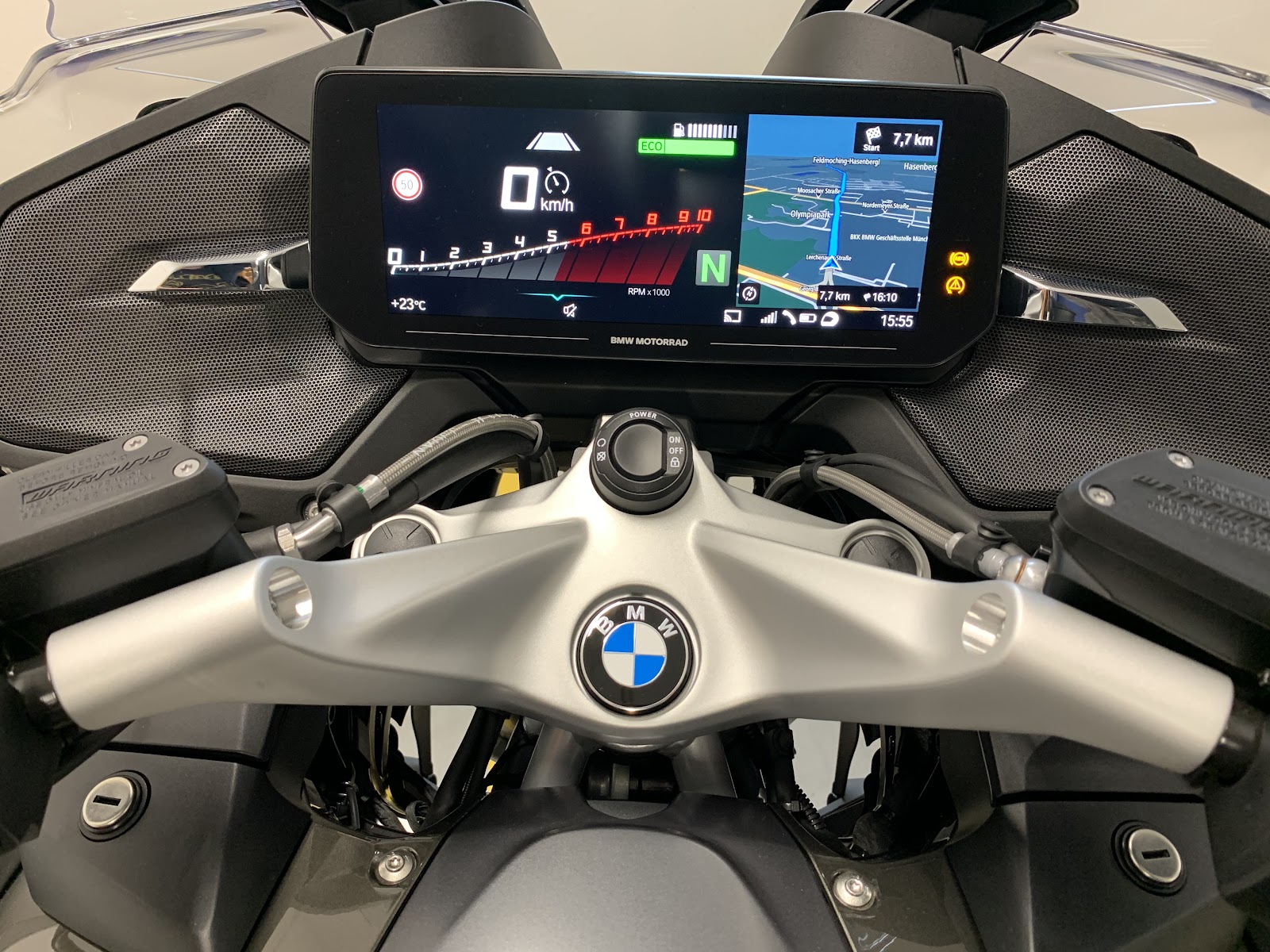 Galerie photo de la concession BMW Motorrad Chambourcy - Réseau Neubauer