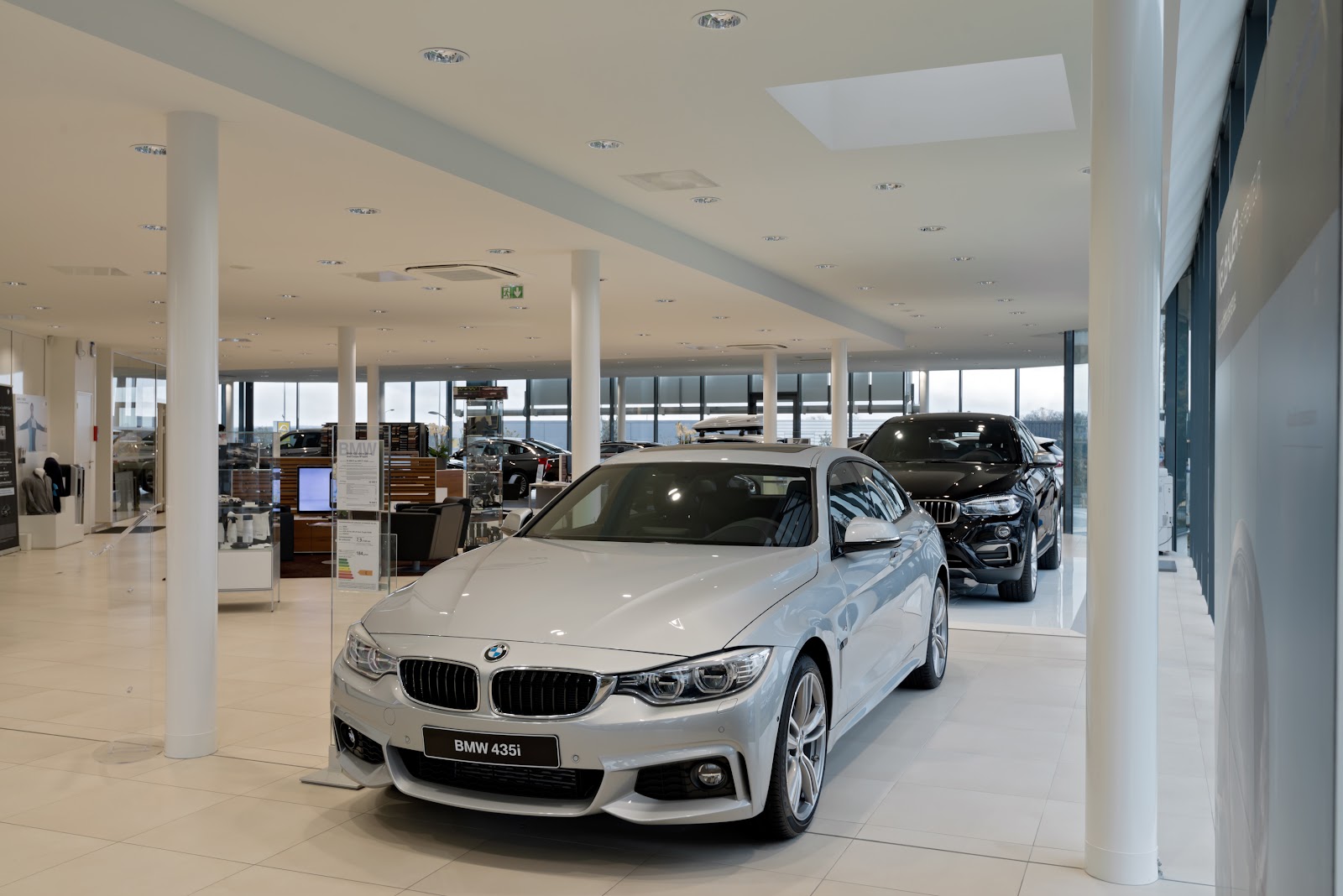 Galerie photo de la concession BMW Chambourcy - Réseau Neubauer