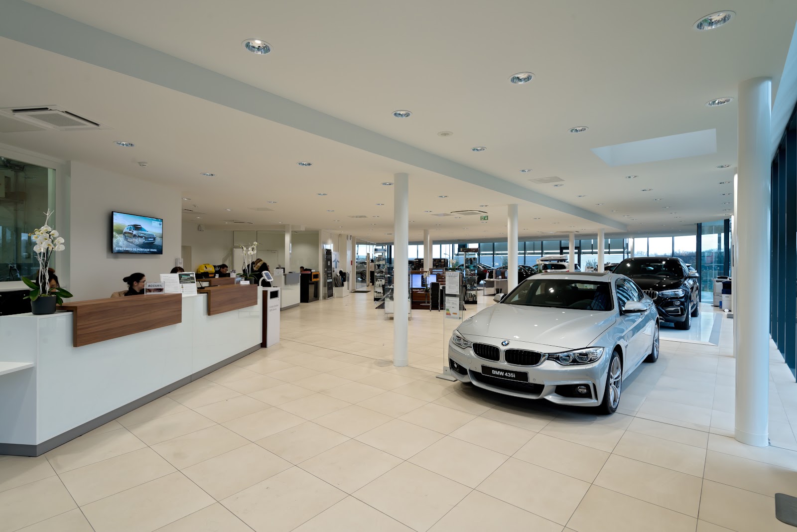 Galerie photo de la concession BMW Chambourcy - Réseau Neubauer