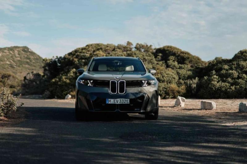 Nouvelle BMW iX5 présentée chez NEUBAUER BMW Mirabeau