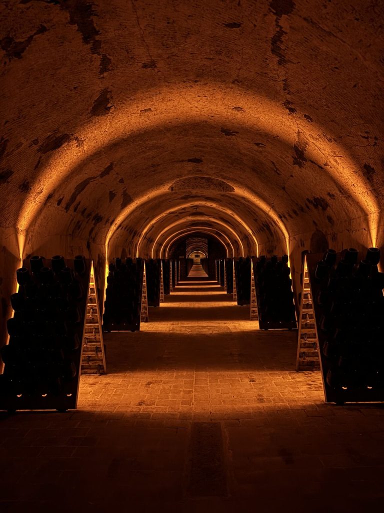 Land Rover Paris réuni avec Bang & Olufsen et Laurent-Perrier