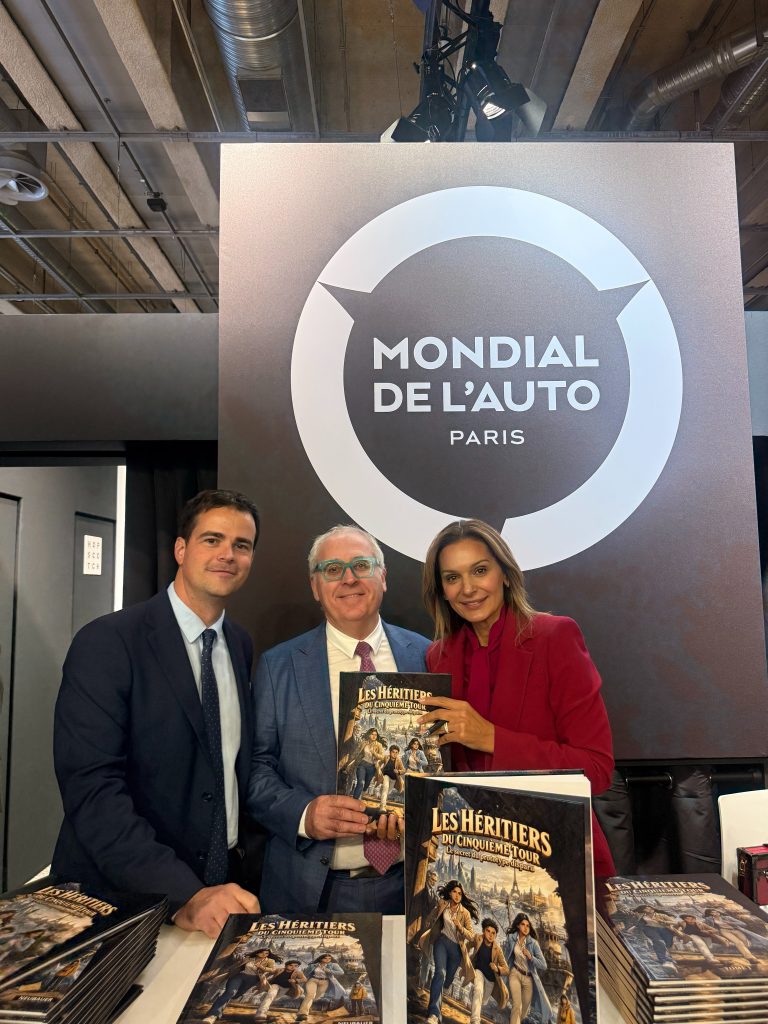 Leila Neubauer lors d’une rencontre avec le public au Mondial de l’Auto