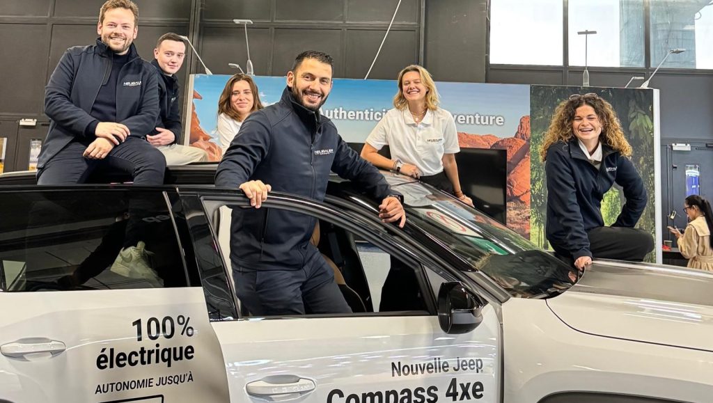 Équipe NEUBAUER Groupe réunie au Mondial de l’Auto