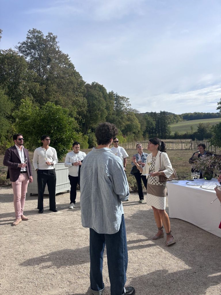 Invités réunis lors d’une réception du Groupe NEUBAUER